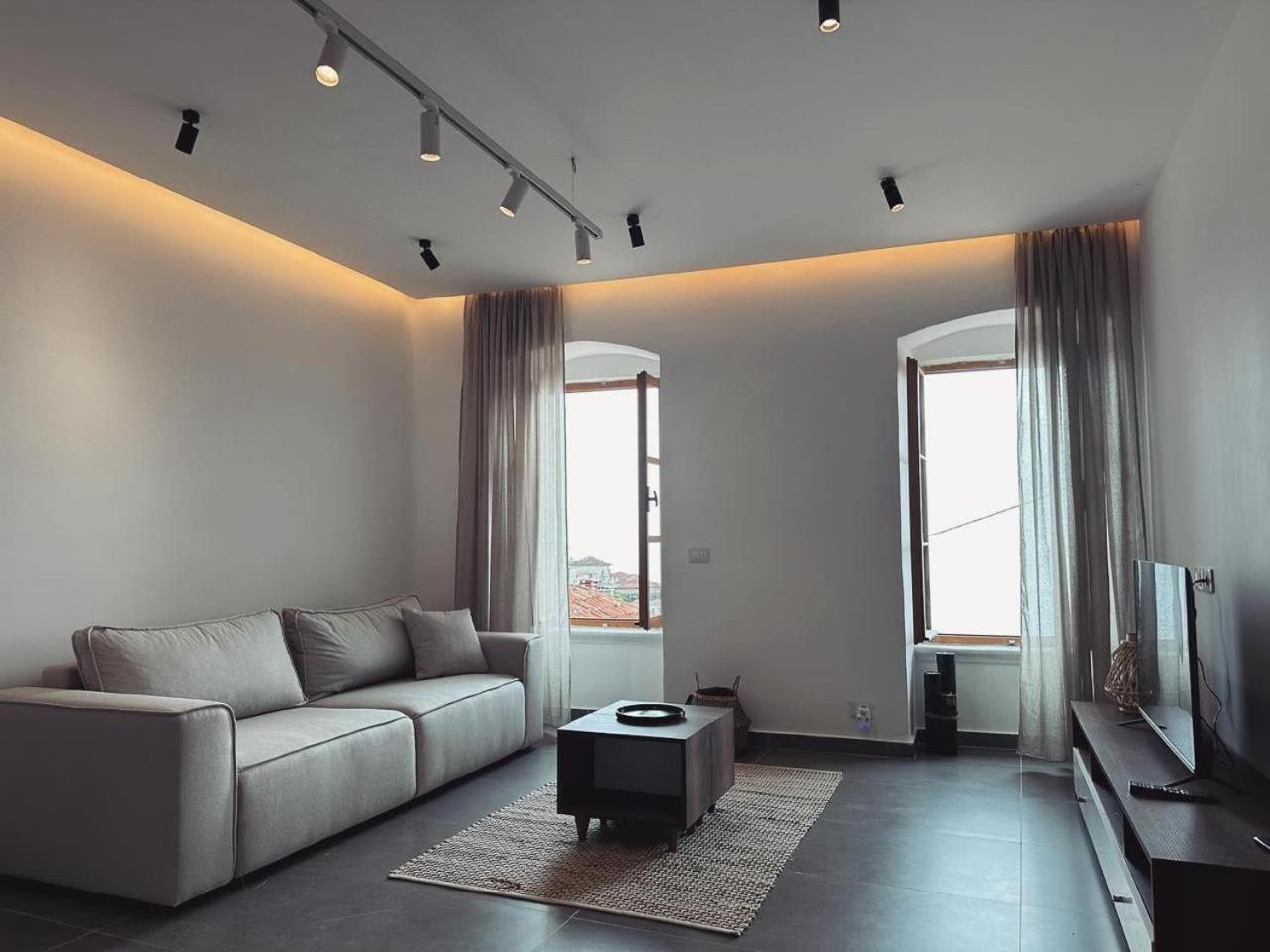 Lion'S Villa Vlorë Extérieur photo